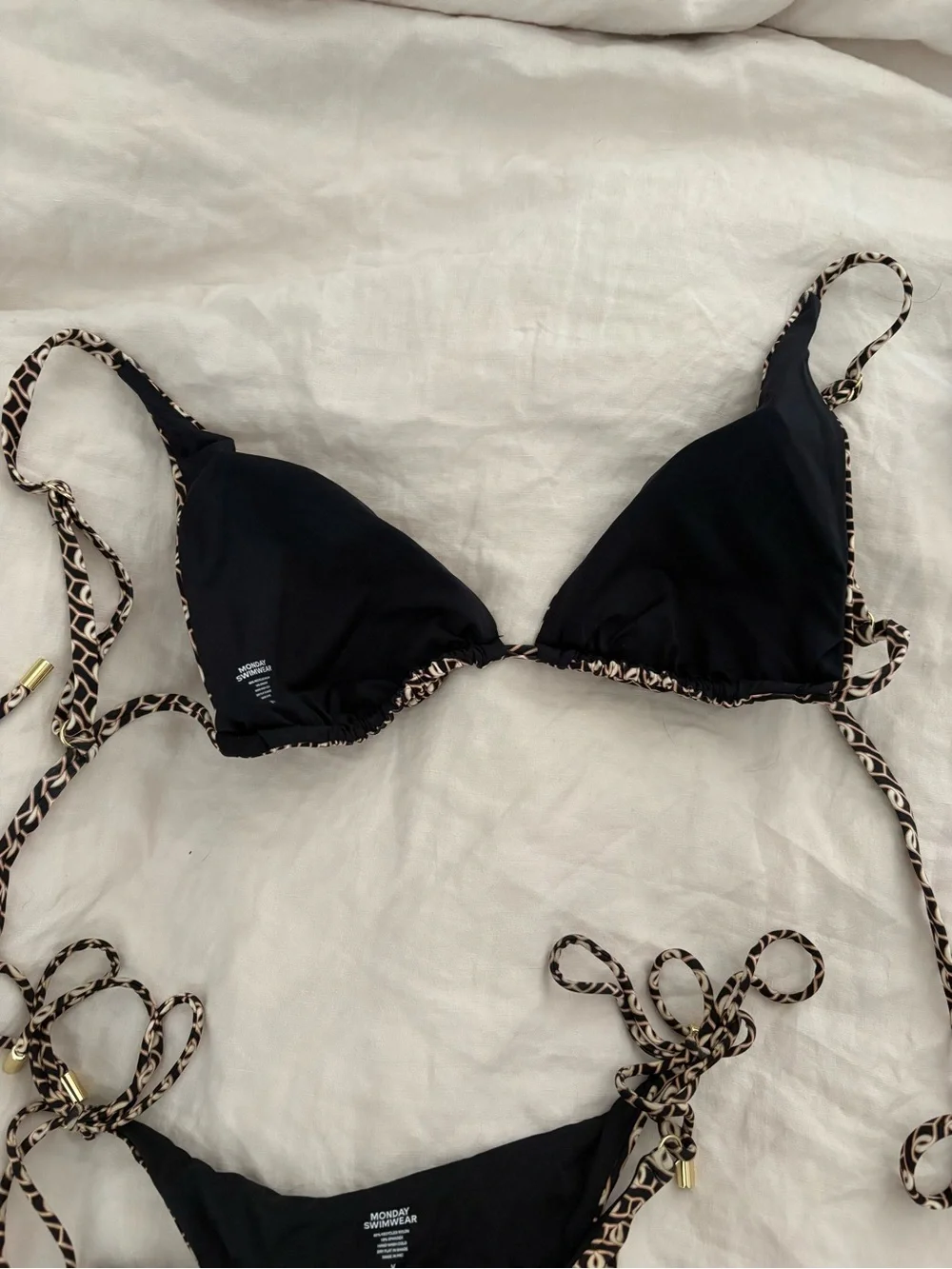 Monday Swimwear Kauai Top (VV)